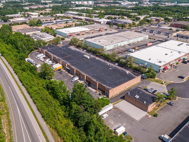 More Photos Of 7942 Angus Ct, Springfield Warehouse For Lease