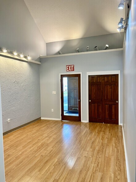 More Photos Of 4920 Reed Rd, Columbus Loft Creative Space For Lease