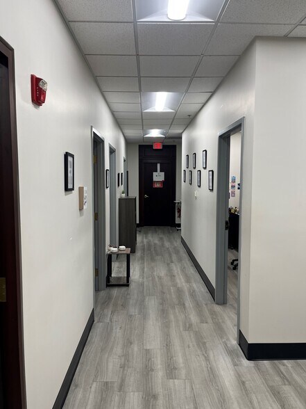 More Photos Of 225 E Lemon St, Lakeland Office For Lease
