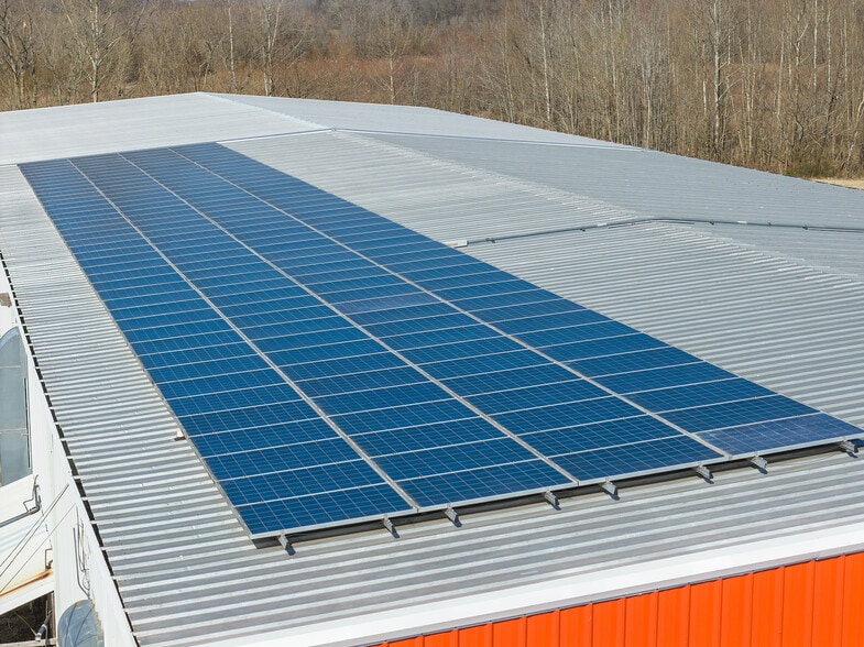 More Photos Of 19225 Main St W, Huntingdon General Retail For Sale