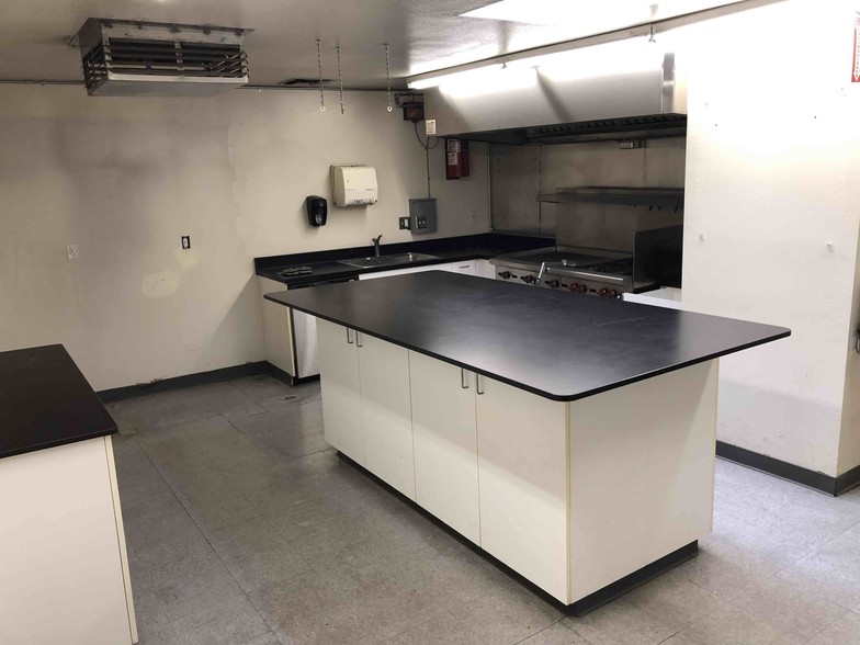 More Photos Of 1641 N 8th St, Colton Food Processing For Sale