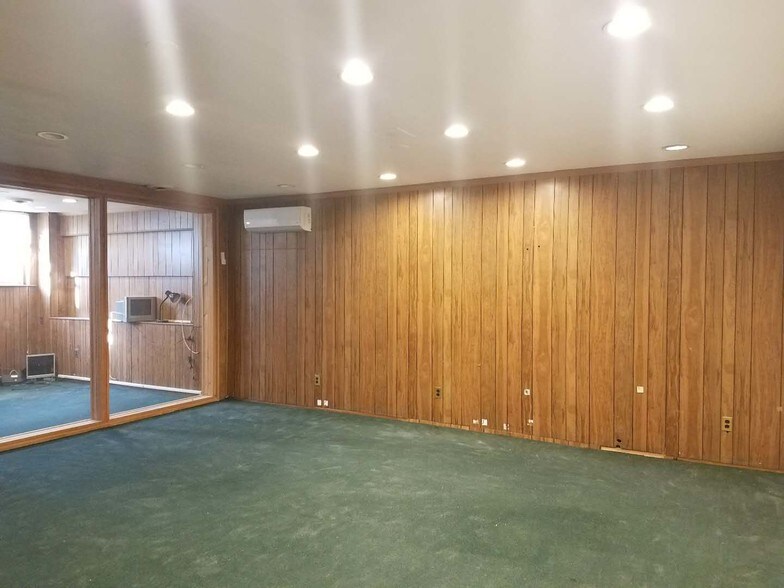 More Photos Of 99 Hillside Ave, Williston Park Medical For Lease