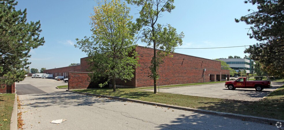 More Photos Of 813 Brock Rd, Pickering Warehouse For Lease
