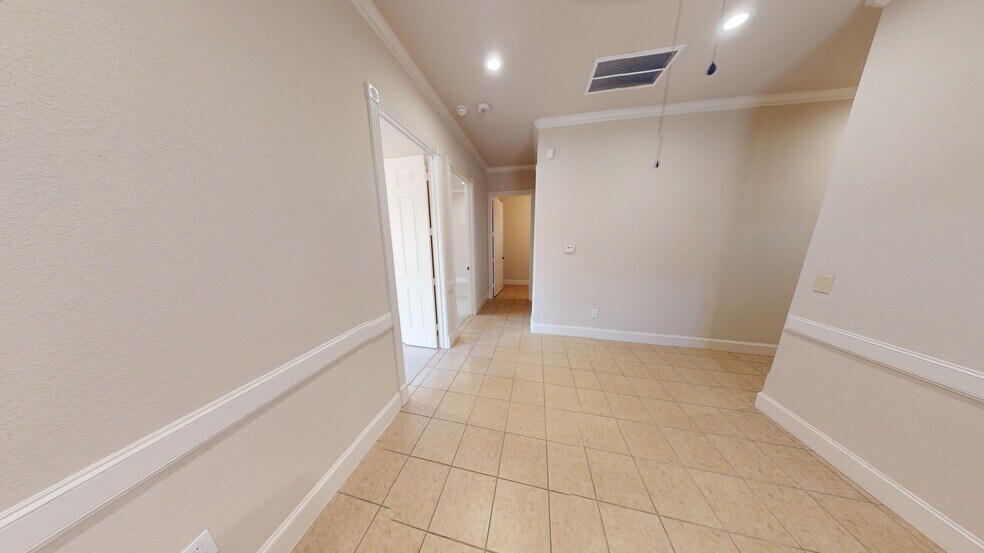 More Photos Of 5509 Louetta Rd, Spring Office For Sale