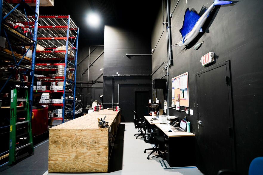 More Photos Of 7865 NW 46th St, Doral Warehouse For Lease