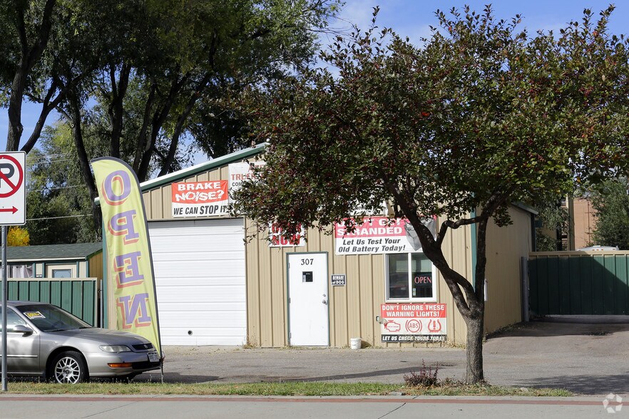 More Photos Of 309 N Santa Fe Ave, Fountain Auto Repair For Sale