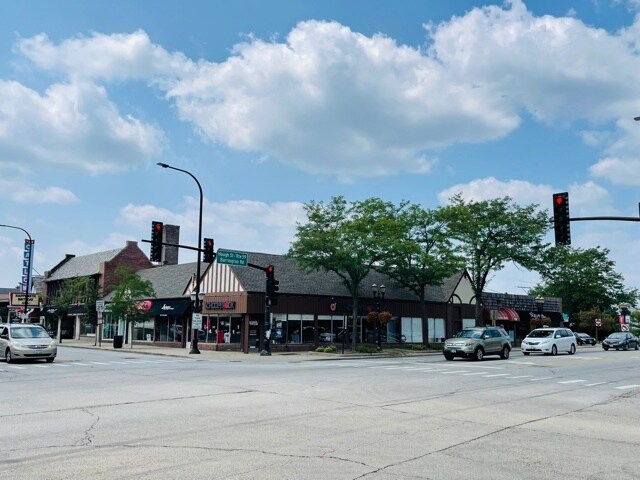 More Photos Of 100-118 W Main St, Barrington Storefront For Sale
