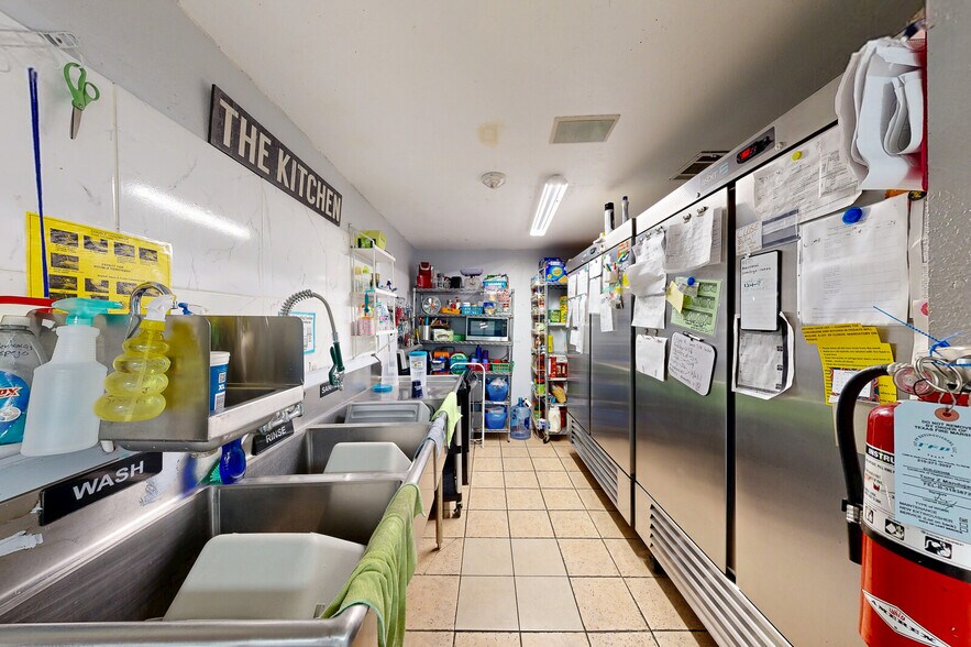 More Photos Of 1222 Fredericksburg Rd, San Antonio Daycare Center For Sale