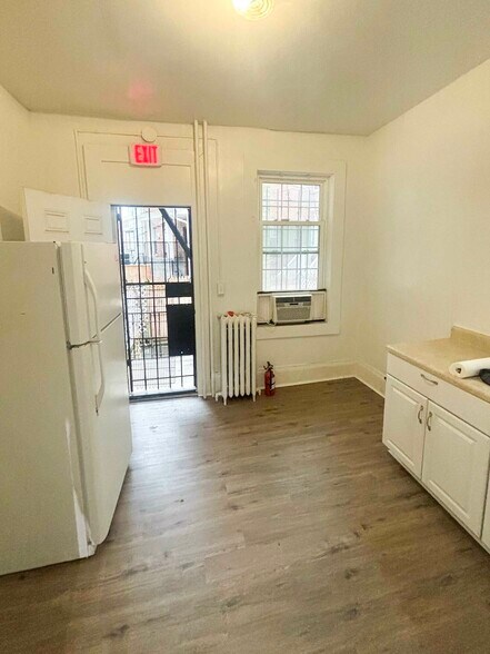 More Photos Of 1454 Park Rd NW, Washington Storefront For Sale