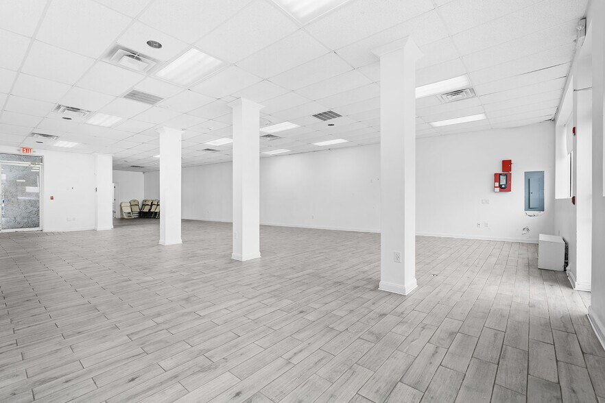 More Photos Of 1 W Englewood Ave, Englewood Freestanding For Lease