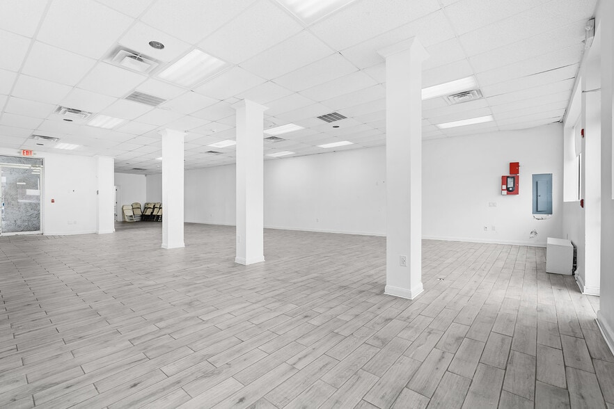 More Photos Of 1 W Englewood Ave, Englewood Freestanding For Lease