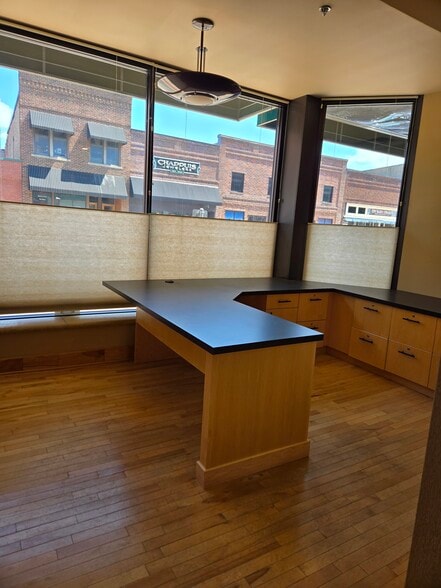 More Photos Of 408-410 Central Ave, Faribault Storefront Retail Residential For Lease