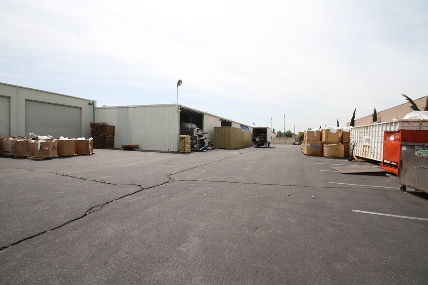 More Photos Of 444 Athol St, San Bernardino Warehouse For Sale