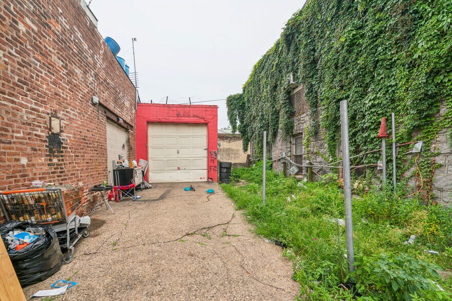 More Photos Of , Philadelphia Unknown For Sale