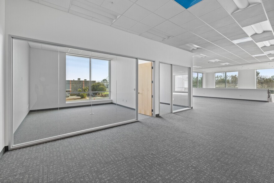 More Photos Of 212 N Smith Ave, Corona Distribution For Lease