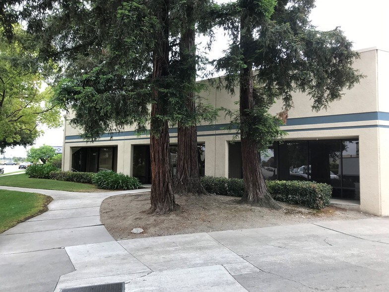 Primary Photo Of 7087 Commerce Cir, Pleasanton Warehouse For Lease