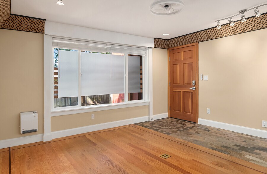 More Photos Of 1510 NE 170th St, Shoreline Apartments For Sale