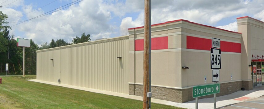 More Photos Of 2447 Mercer St, Stoneboro Freestanding For Lease