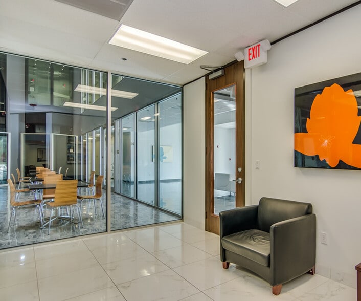 More Photos Of 2500 E T C Jester Blvd, Houston Office For Lease