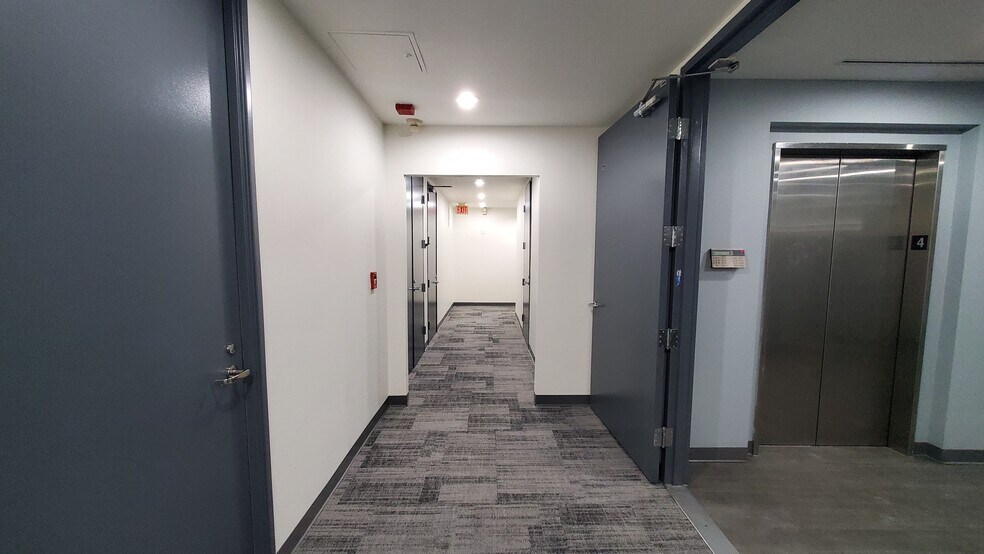 More Photos Of 1045 W Redondo Beach Blvd, Gardena Medical For Lease