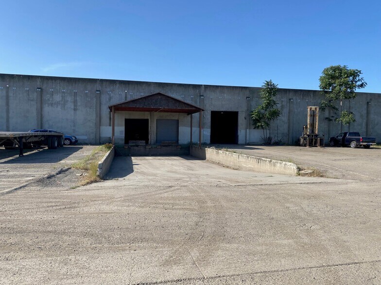 More Photos Of 1838 Vicki Ln, Stockton Warehouse For Lease