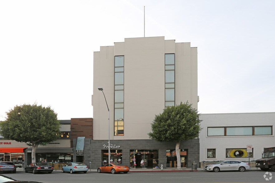 More Photos Of 217-221 S Beverly Dr, Beverly Hills Self Storage For Lease