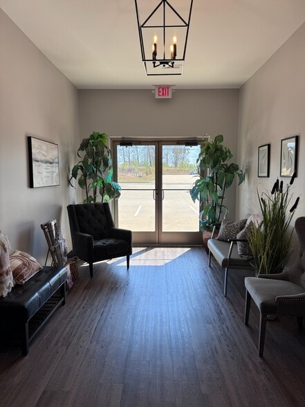 More Photos Of 2693 Townsend Ct, Clarksville Medical For Lease