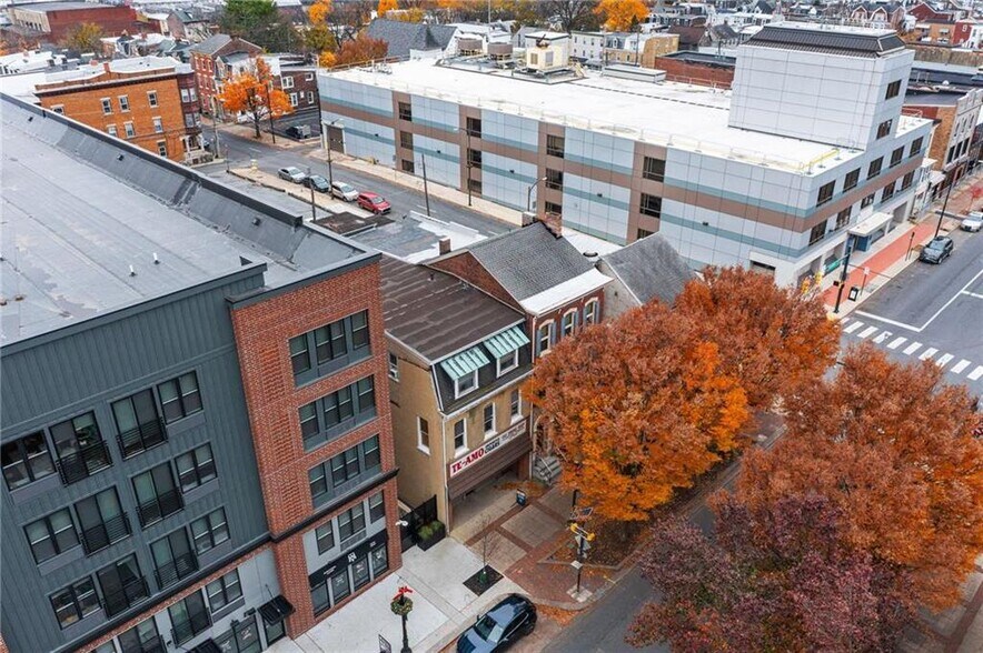 More Photos Of 960 W Hamilton St, Allentown Storefront Retail Residential For Lease