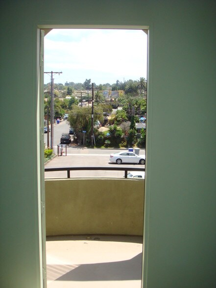 More Photos Of 663 Valley Ave, Solana Beach Loft Creative Space For Lease