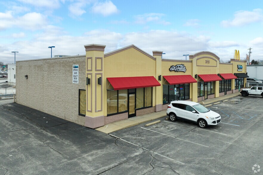 More Photos Of 3015 N Holland Sylvania Rd, Toledo Storefront For Lease