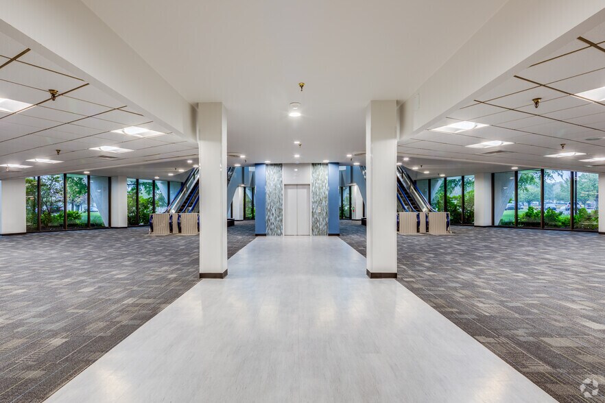 More Photos Of 2408-2488 E 81st St, Tulsa Medical For Lease