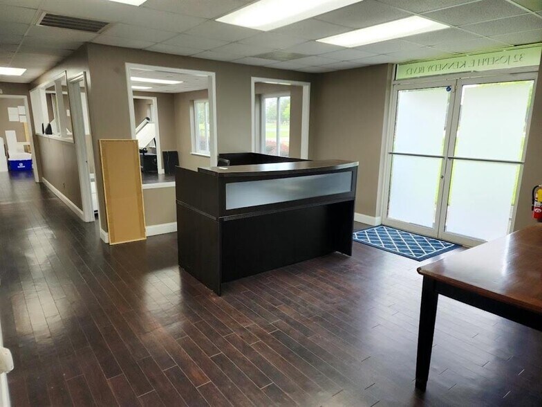 More Photos Of 32 Joe Kennedy Blvd, Statesboro Light Distribution For Sale
