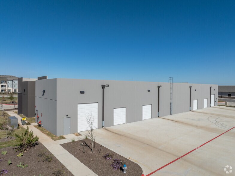 More Photos Of 1300 Westinghouse Rd, Georgetown Warehouse For Lease