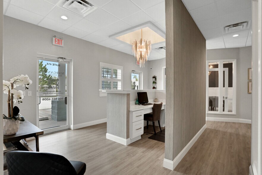 More Photos Of 1845 East West Pky, Fleming Island Medical For Lease