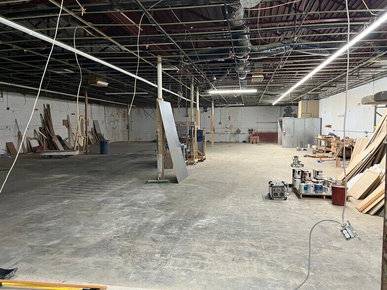 More Photos Of 50 Sun St, Waltham Warehouse For Lease