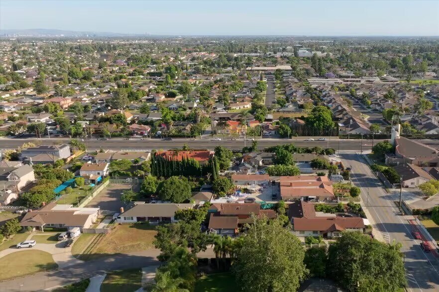More Photos Of 11212 Chapman Ave, Garden Grove Land For Sale