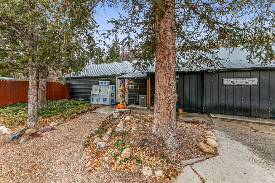 More Photos Of 5175 E Highway 35, Kamas Trailer Camper Park For Sale