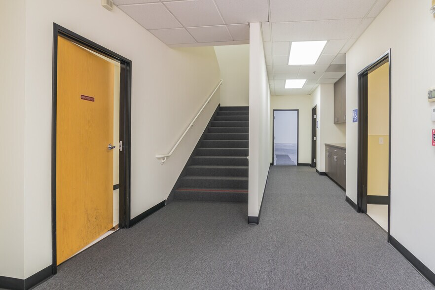 More Photos Of 1251 Puerta Del Sol, San Clemente Warehouse For Sale