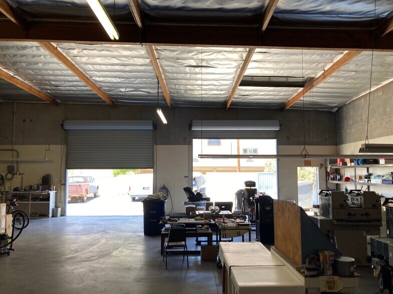 More Photos Of 2455 Lewis Ave, Signal Hill Warehouse For Sale