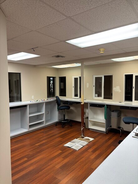 More Photos Of 602-606 4th Ave W, Palmetto Medical For Sale