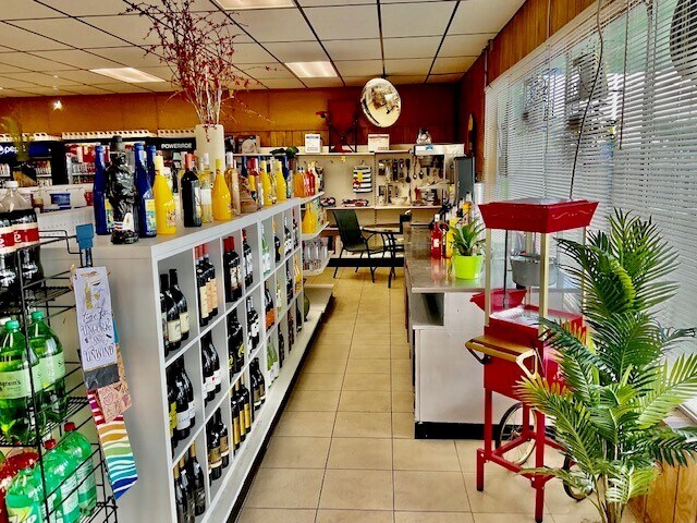 More Photos Of 245 N Banana River Dr, Merritt Island Convenience Store For Sale