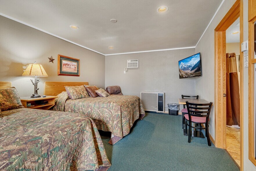 More Photos Of 720 Highway 10, Saint Cloud Hospitality For Sale