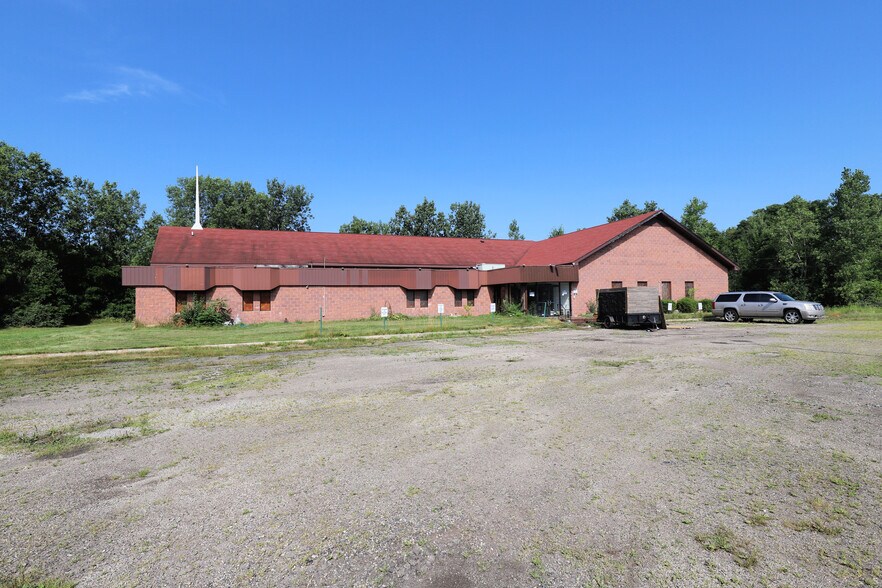 More Photos Of 5165 M L King Ave, Flint Religious Facility For Sale