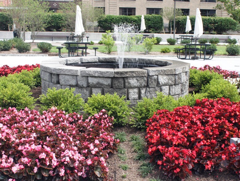 More Photos Of 707 Virginia St E, Charleston Office For Lease