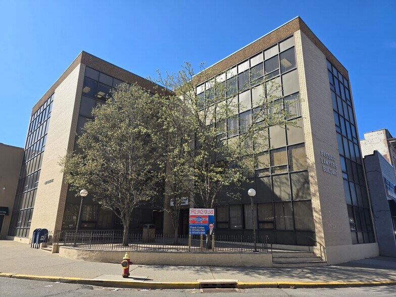 Primary Photo Of 1 Howe Ave, Passaic Medical For Lease