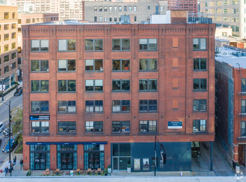 More Photos Of 133 N Jefferson St, Chicago Loft Creative Space For Lease