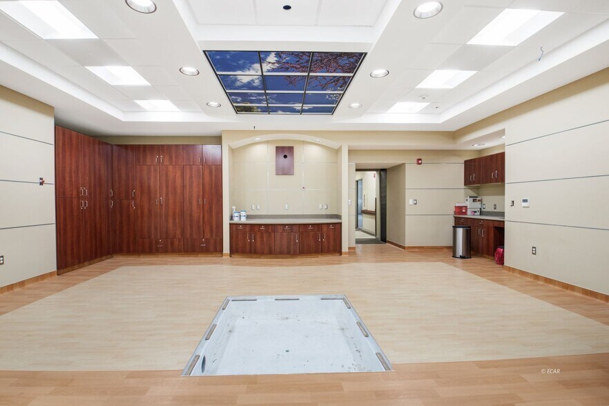 More Photos Of 2003 Errecart Blvd, Elko Hospital For Sale