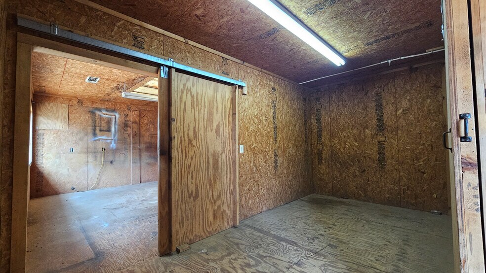 More Photos Of 5987 Highway 441, Wiley Storefront Retail Office For Sale