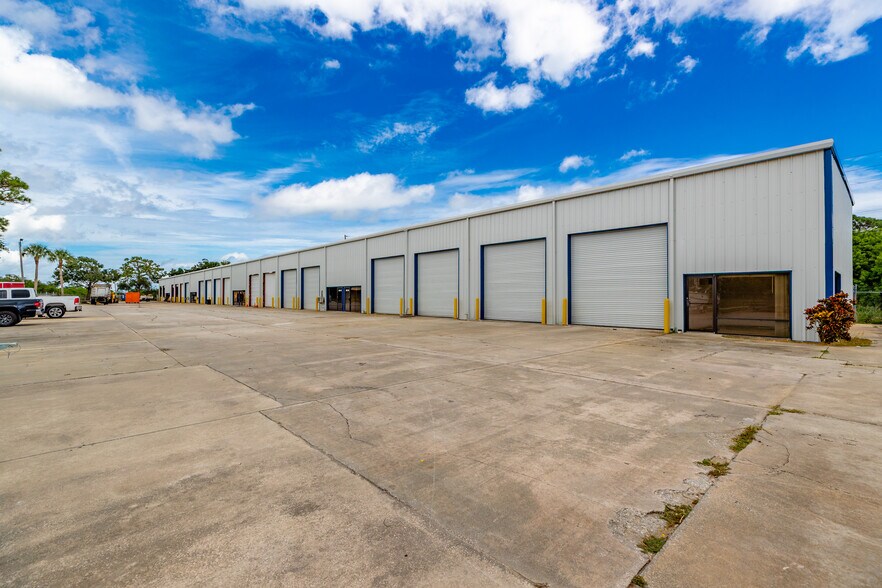 Primary Photo Of 300 Industrial Park Blvd, Sebastian Unknown For Lease