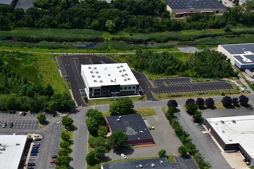 More Photos Of 32 Cabot Rd, Woburn Light Distribution For Lease